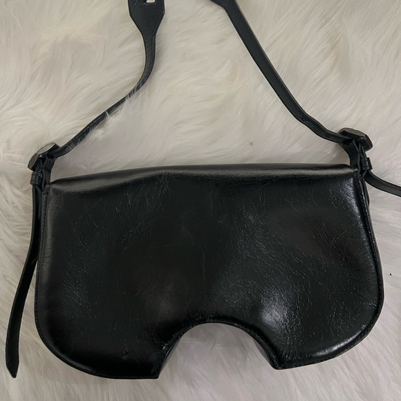 OFF white Swiss flap shoulder bag - Picture 6 of 6